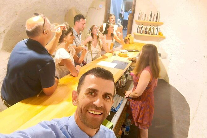 wine-tasting-highligh-experience-in-santorini