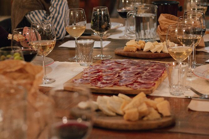 wine-tasting-on-the-hills-of-bologna-in-dozza