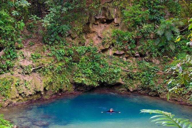 xunantunich-and-in-land-blue-hole-from-placencia