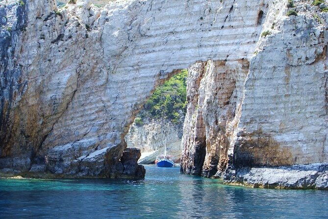 zakynthos-sunset-cruise-to-myzithres-with-wine