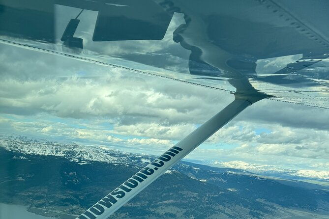 30-minute-aerial-tour-yellowstone-skyline