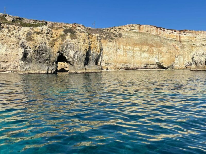 2-5-hour-boat-tour-ortigiasea-cavespillirinafruit-drink