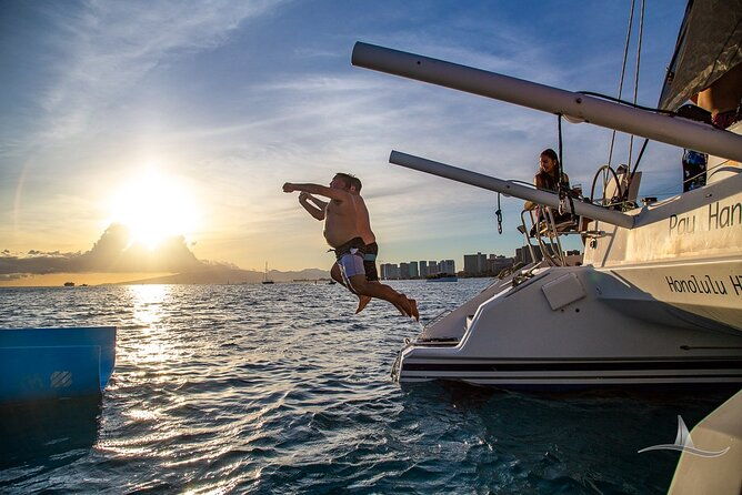 3-hour-luxury-private-sailing-catamaran-for-7-12-people
