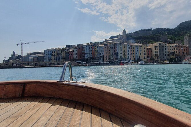 3-hours-sunset-boat-tour-to-golfo-dei-poeti-shared