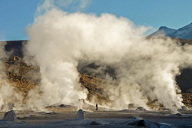 7-day-best-of-salta-atacama-humahuaca-salt-flats-moon-valley-tatio-geyser