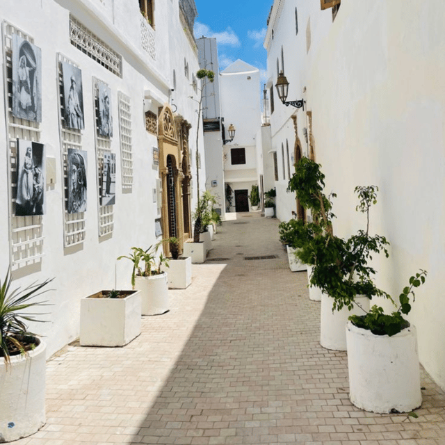 a-guided-day-trip-to-tetouan-and-chefchaouen-from-tangier