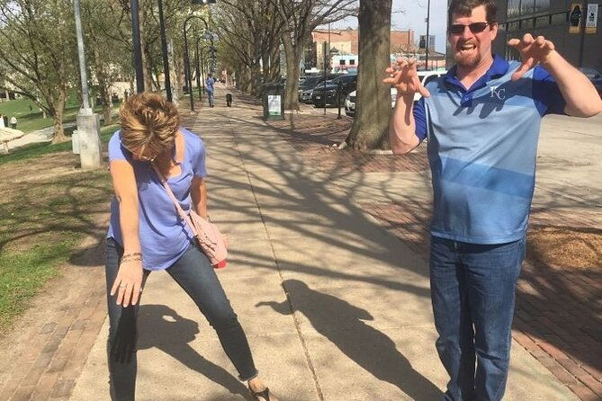 adventurous-scavenger-hunt-in-costa-mesa-by-wacky-walks
