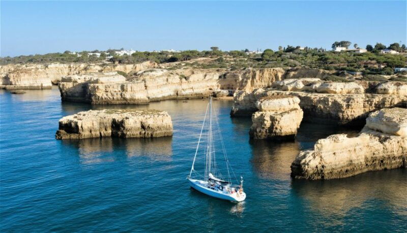 albufeira-sailing-boat-cruise-bbq-open-bar-on-the-beach
