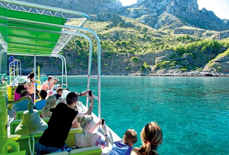 alcudia-caves-coastline-boat-trip-w-snorkelling