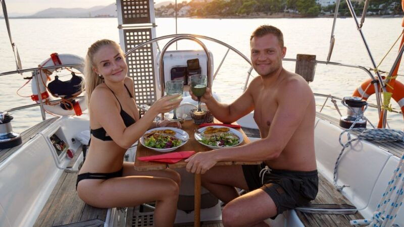 alcudia-romantic-sailing-trip-with-diner-for-2