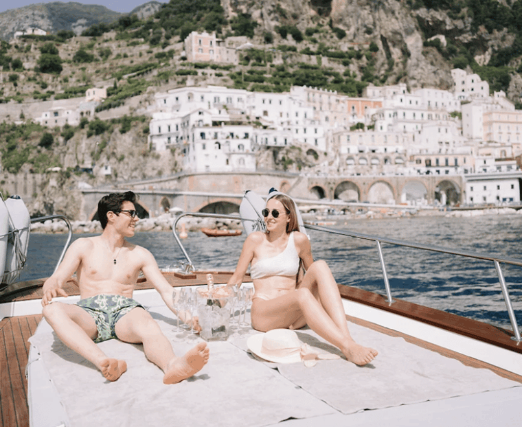 amalfi-coast-boat-tour-with-drinks-and-lunch