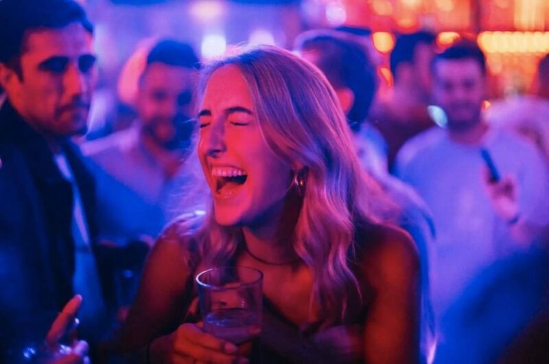 amsterdam-kings-day-pub-crawl-with-vip-club-entry