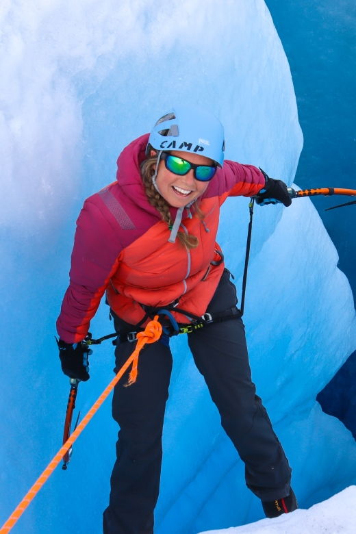 anchorage-knik-glacier-helicopter-and-ice-climbing-tour