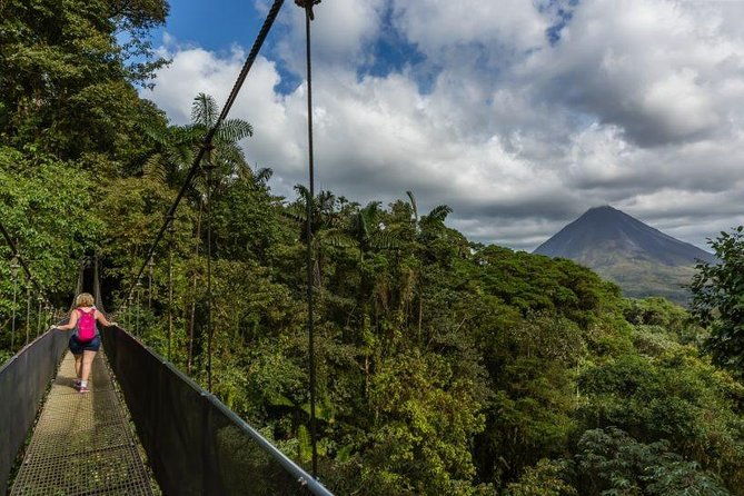 arenal-hanging-bridges-with-professional-guide