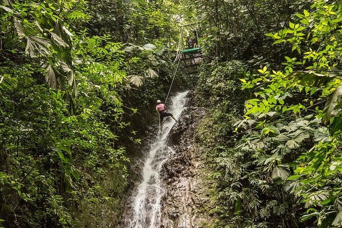 arenal-volcano-rain-forest-canyoning-in-the-lost-canyon