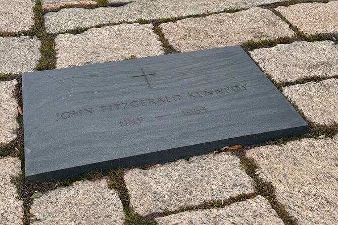 arlington-cemetery-tomb-of-the-unknown-soldier-jfk-gravesite