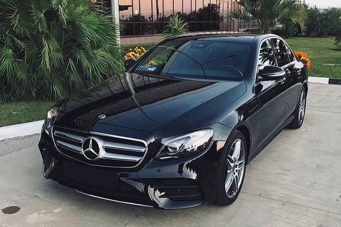 arrival-private-transfer-dulles-airport-iad-to-washington-in-business-car