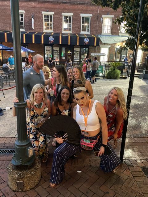 atlanta-drag-queen-guided-pub-crawl-and-cabaret-show