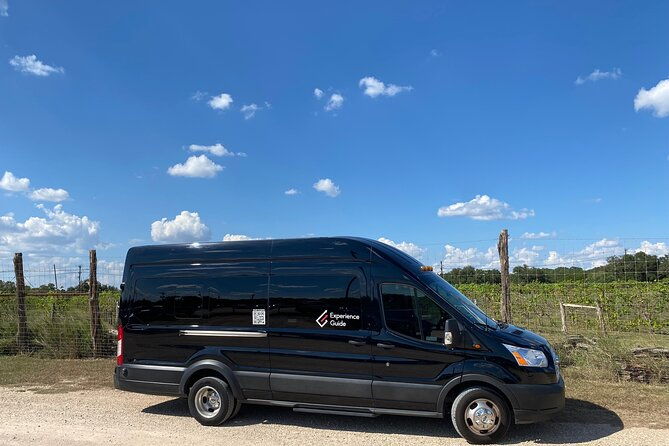 austin-bergstrom-airport-personal-pickup-for-up-to-14-guests