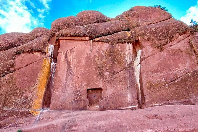 aymaras-route-1-day-tour-in-puno-inca-uyo-aramu-muru-molloco