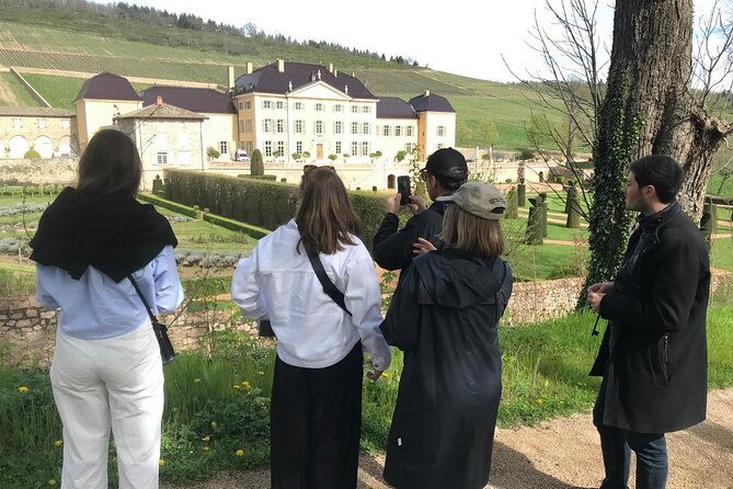 beaujolais-wine-and-perouges-village-full-day-shared-tour