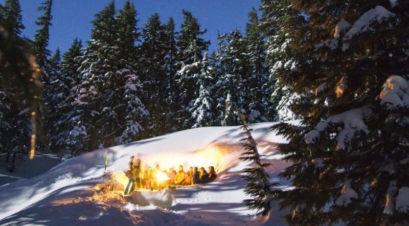 bend-cascade-mountains-snowshoeing-tour-and-bonfire