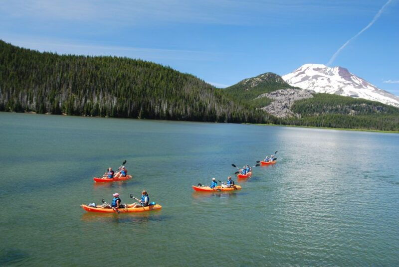bend-half-day-cascade-lakes-kayak-tour