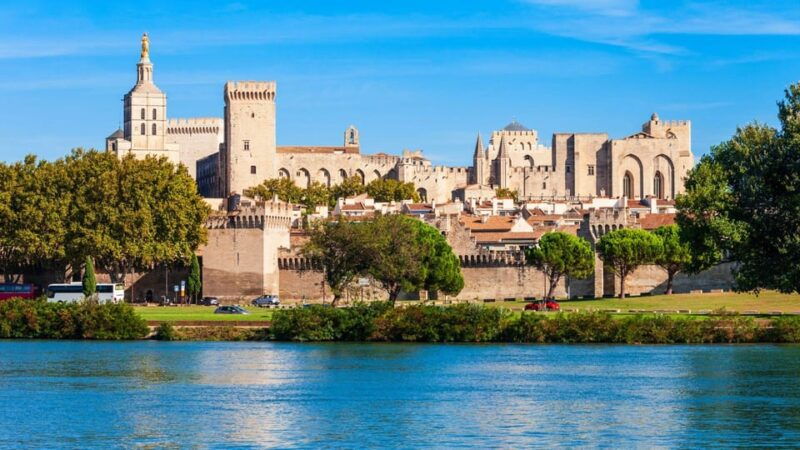 best-of-avignon-private-walking-tour-with-a-local