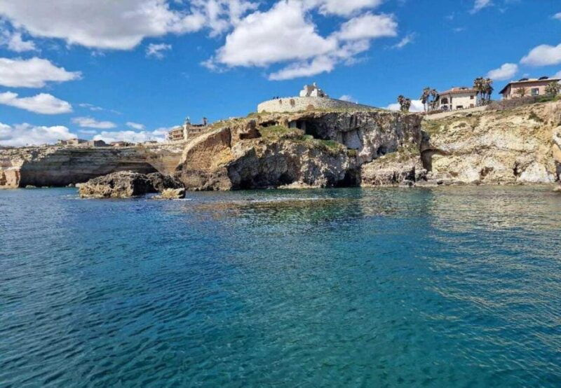 boat-tour-of-the-island-of-ortigia-and-the-sea-caves
