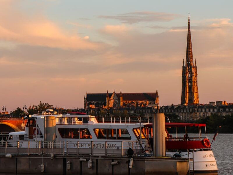 bordeaux-garonne-river-yacht-cruise-with-brunch