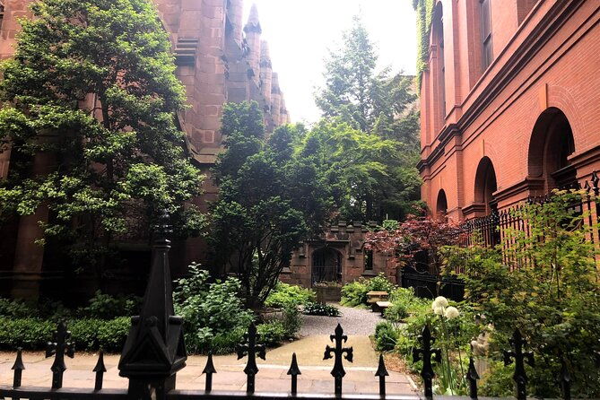 brooklyn-heights-a-self-guided-tour-from-the-promenade-to-truman-capotes-house