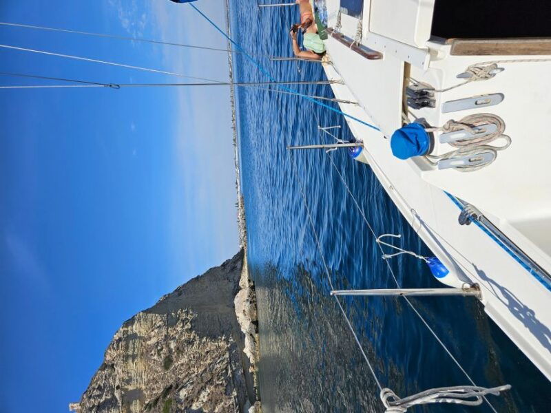 cagliari-devils-saddle-sailboat-tour-snorkeling-and-drink