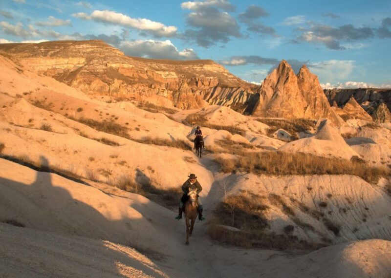 cappadocia-goreme-horse-riding-tour-1-or-2-hours
