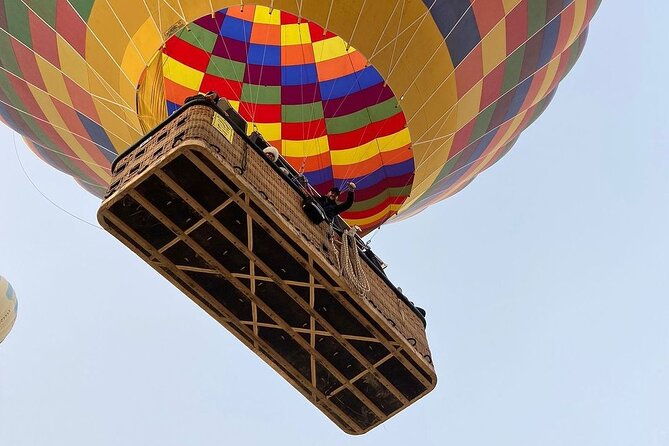cappadocia-hot-air-balloon-flight-basket-size-15-18-person-cat