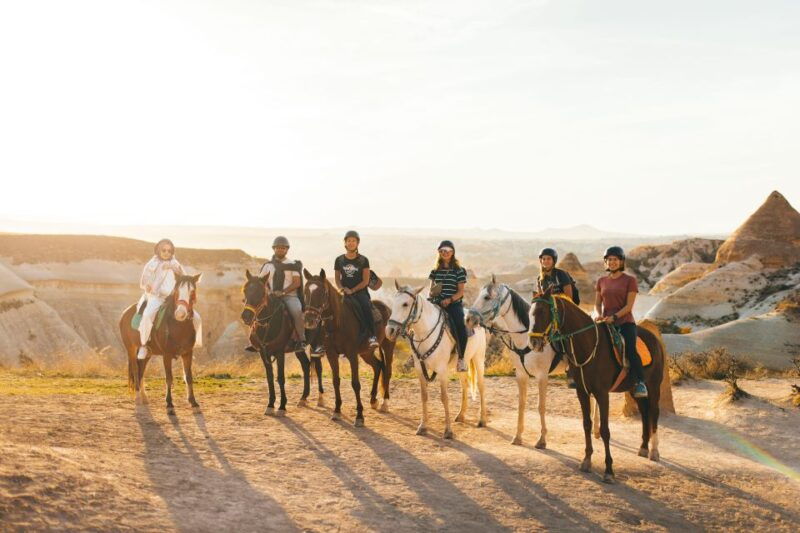 cappadocia-sunset-or-daytime-horse-riding-tour