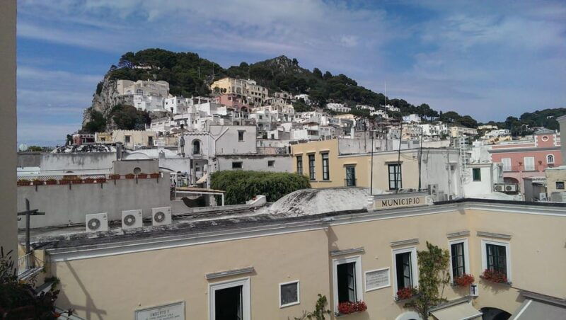 capri-walk-through-the-streets-of-the-center