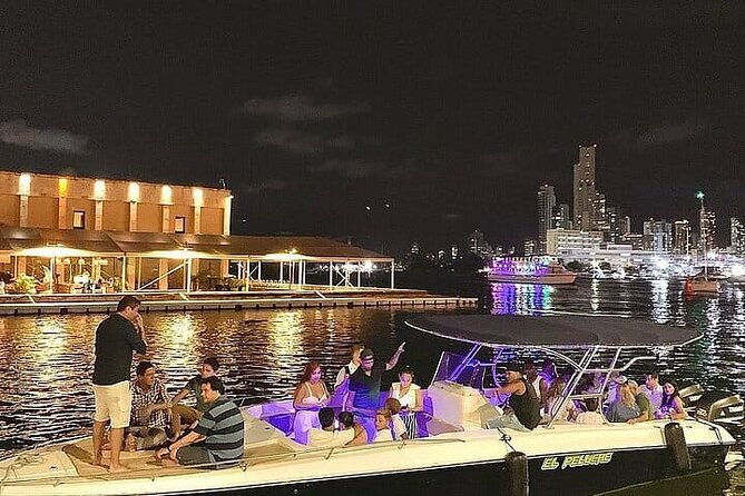 cartagena-bay-tour-with-bar-libre-by-luxury-boat