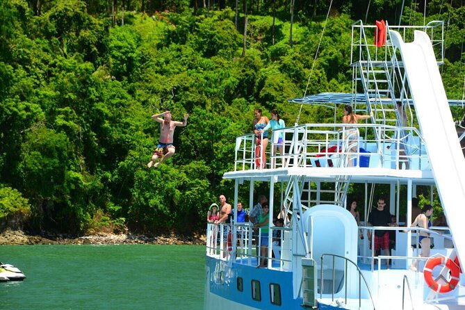 catamaran-adventure-from-manuel-antonio