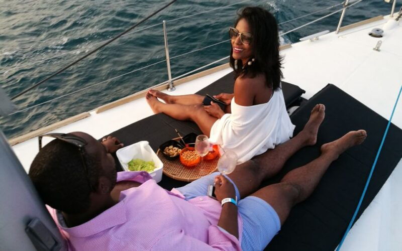catania-guided-sunset-sailing-trip-with-aperitif-prosecco