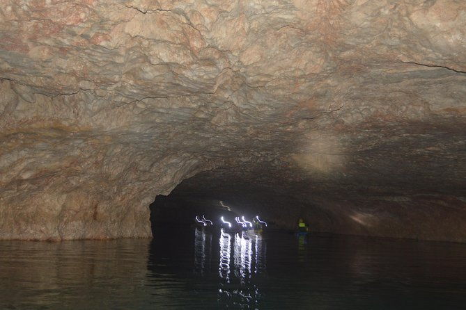 cave-kayaking-and-ziplines-pickup-from-hopkins-placencia