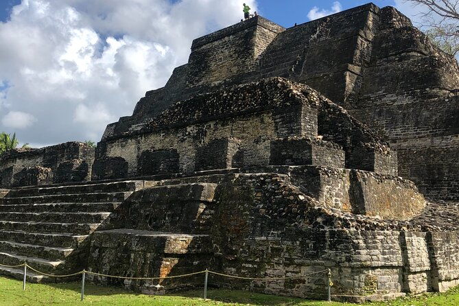 cavetubing-and-altun-ha-tour-in-belize