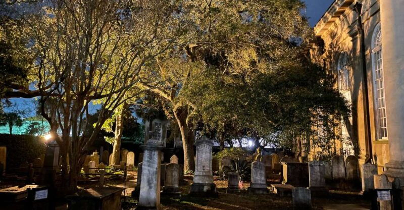 charleston-haunted-history-tour-learn-to-see-a-ghost