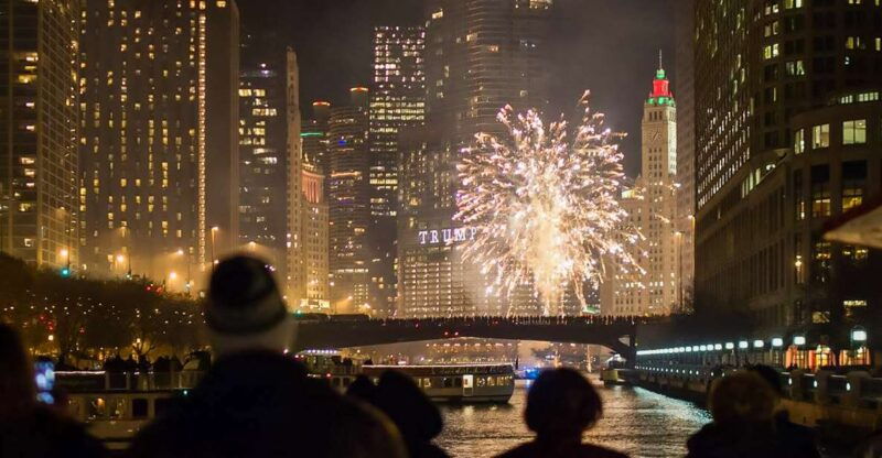 chicago-fireworks-cruise-with-lake-or-river-viewing-options