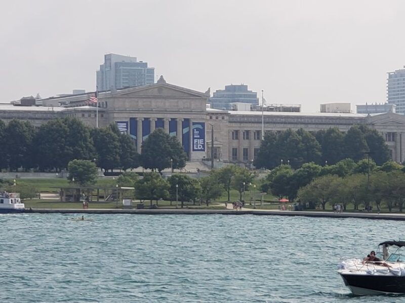 chicago-lake-michigan-skyline-cruise