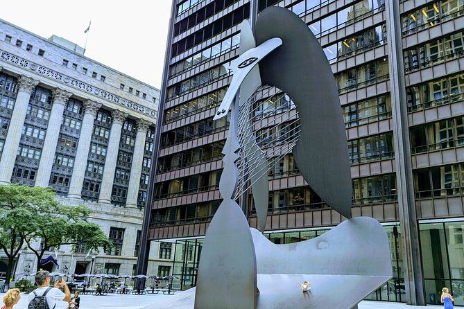 chicago-loop-and-millennium-park-scavenger-hunt-walking-tour