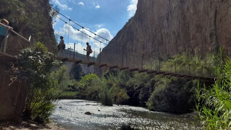 chulilla-hanging-bridges-canyon-private-hiking-day-tour