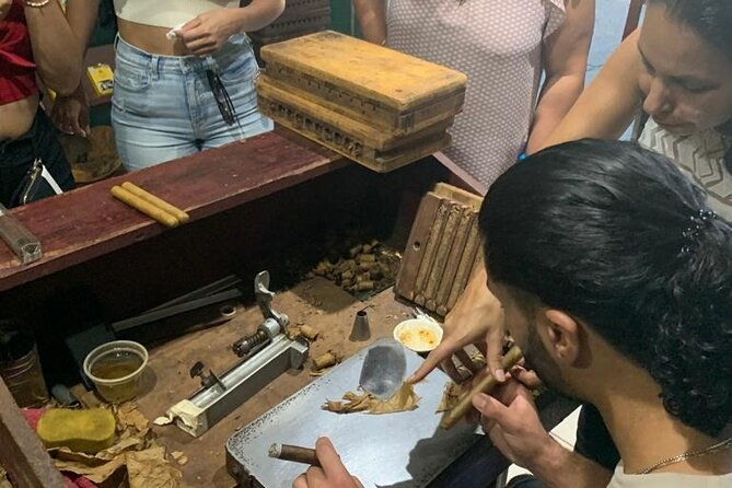 cigar-rum-tasting-experience-2-in-1-tour