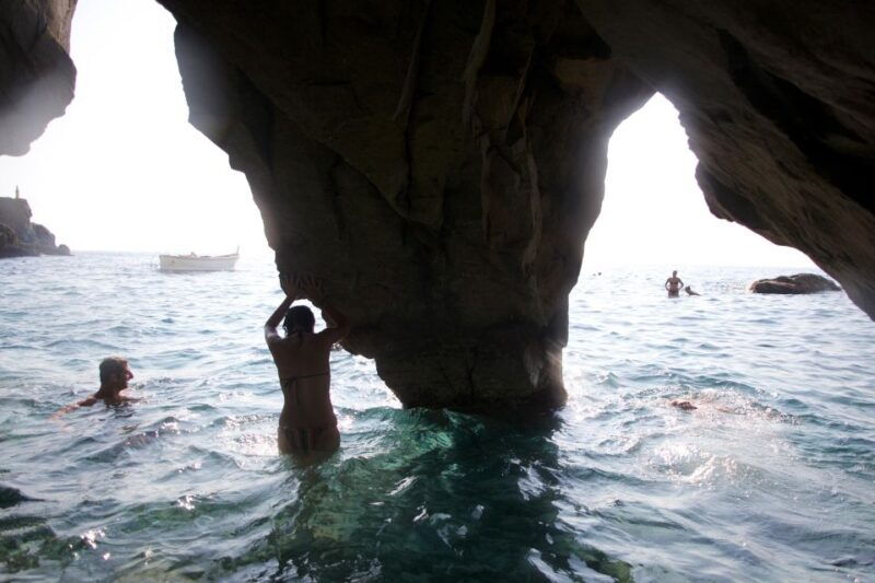cinque-terre-afternoon-boat-tour-with-brunch-on-board