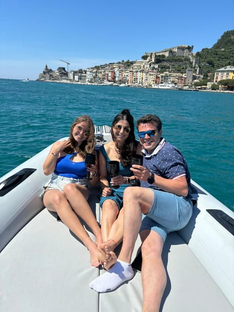 cinque-terre-boat-tour-4-8-hours-with-food-and-drinks