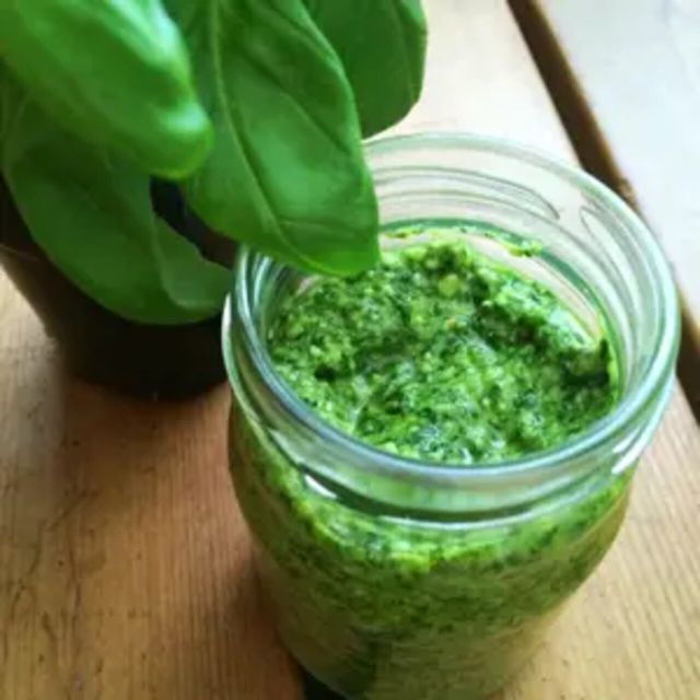 cinque-terre-pesto-cooking-class-at-a-locals-home